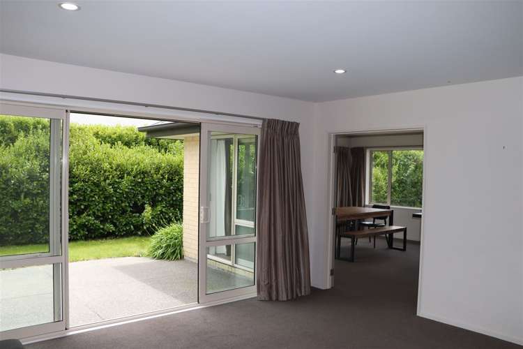 1 Temple Avenue Lincoln_8