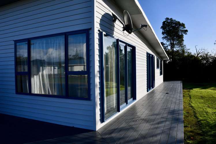 49 Wharf Road Karamea_8