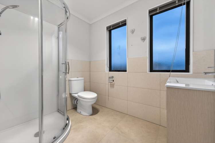 10 Yatterina Avenue Takanini_11