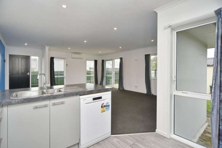 51 Ottawa Road Wainoni_7