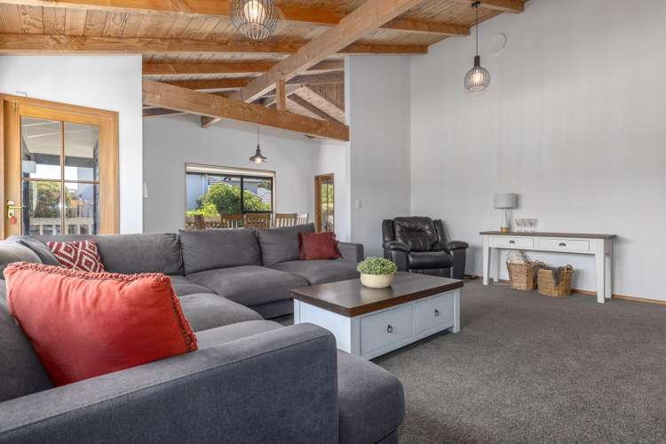 41 James Cook Drive Whitby_10