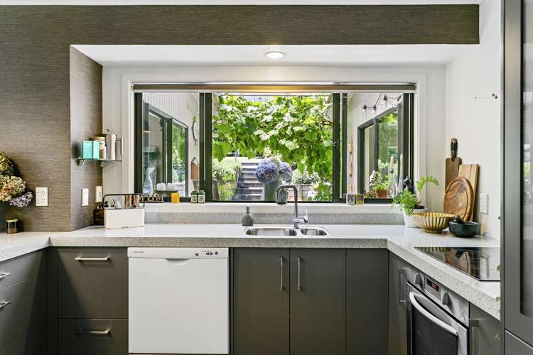 66 Shepherd Road Waipahihi_16