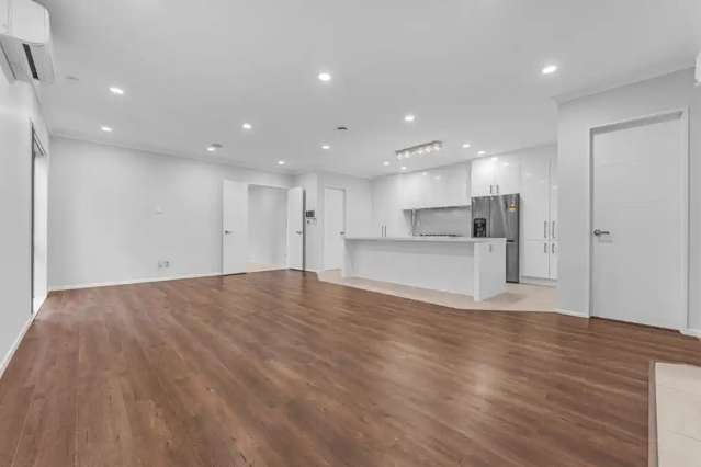 4 Bruckless Drive Flat Bush_3