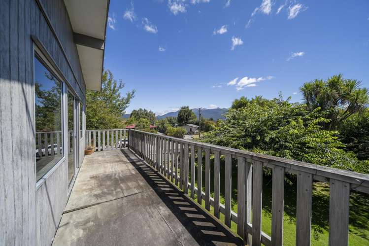 233 Milford Road Te Anau_13
