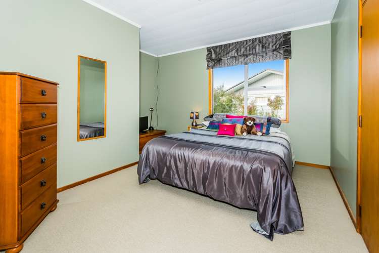 54 Kia Ora Road Beach Haven_12