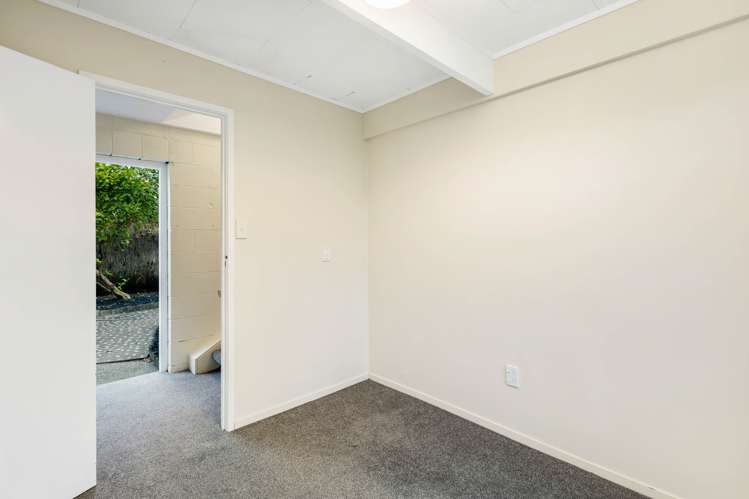1/7 Lillian Place Orewa_9