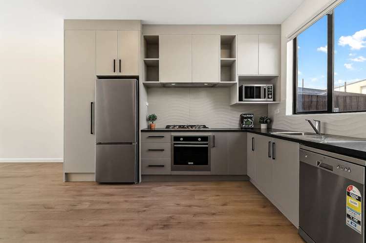 67 Walsh Road Papakura_2