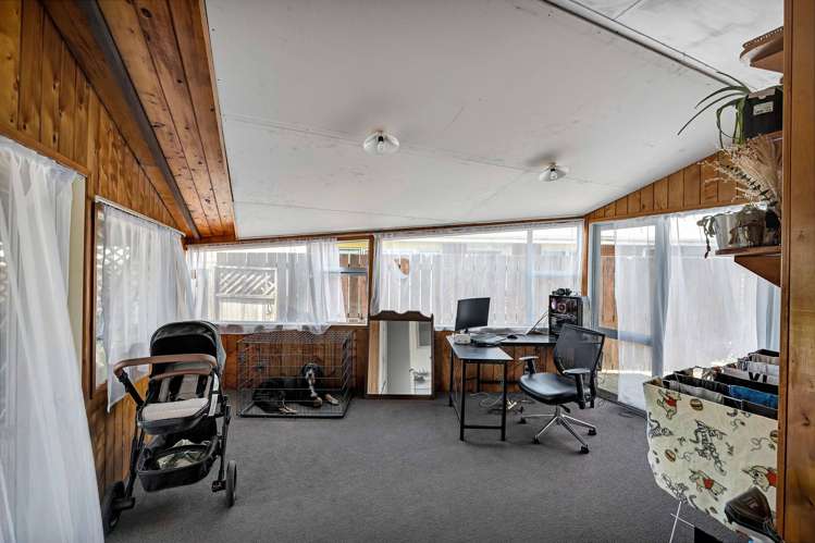 162 Brecon Road Stratford_15