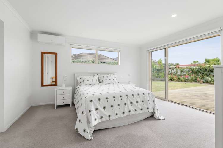 88 Huntington Drive Huntington_16