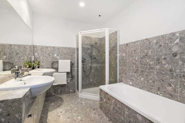 5d/173 Hurstmere Road Takapuna_15