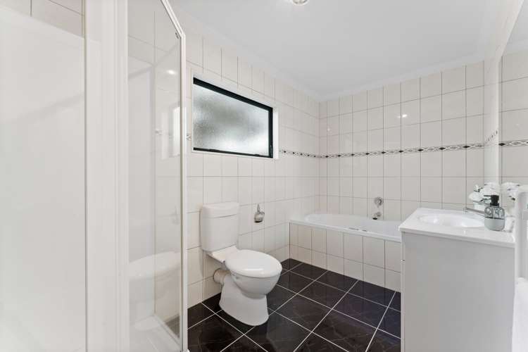 64 San Valentino Drive Henderson_16