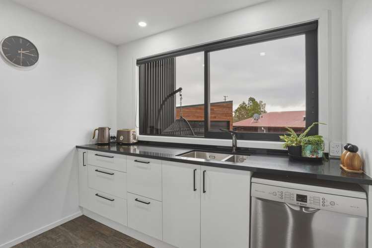 7B Paterson Road Mosgiel_3