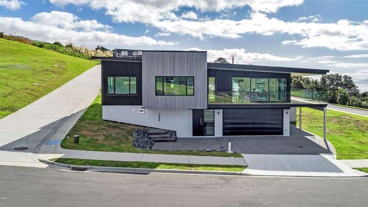 2 Blue Moon Rise Langs Beach_20