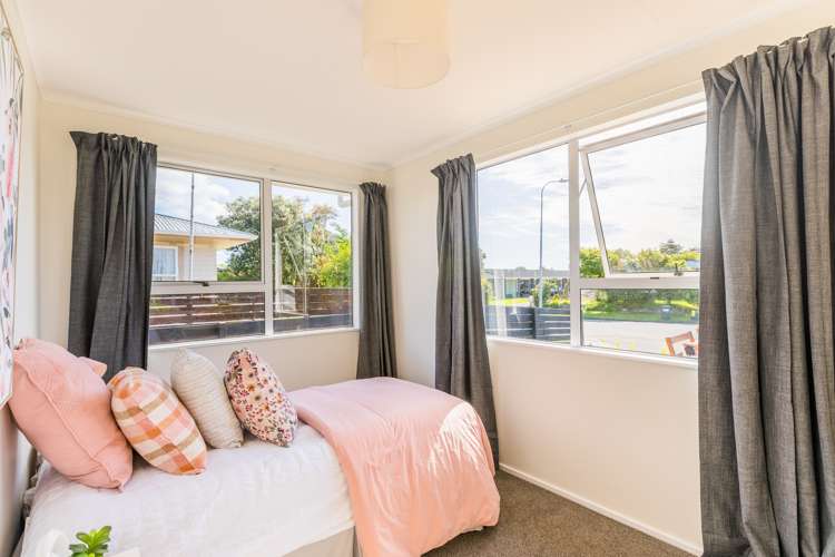 7 Graham Grove Waikanae_10
