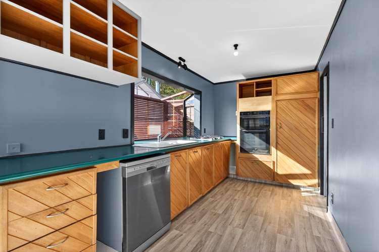 52 Antrim Crescent Wainuiomata_5