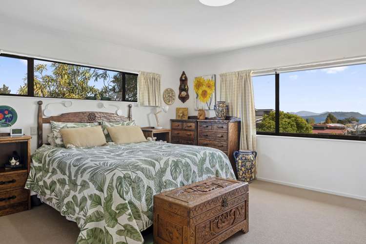 9 Gillies Avenue Central_11