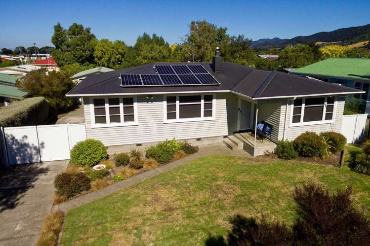 20 William Benton Street Featherston_18