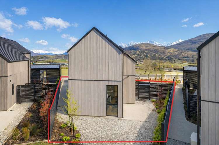 3 Escalator Avenue Jacks Point_12