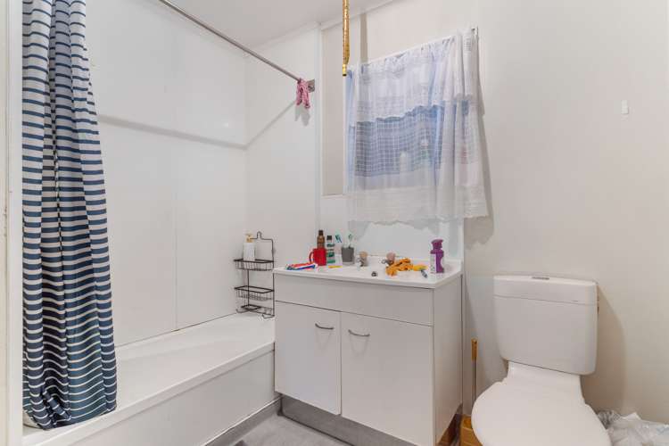 1/7 Maplesden Drive Clendon Park_8