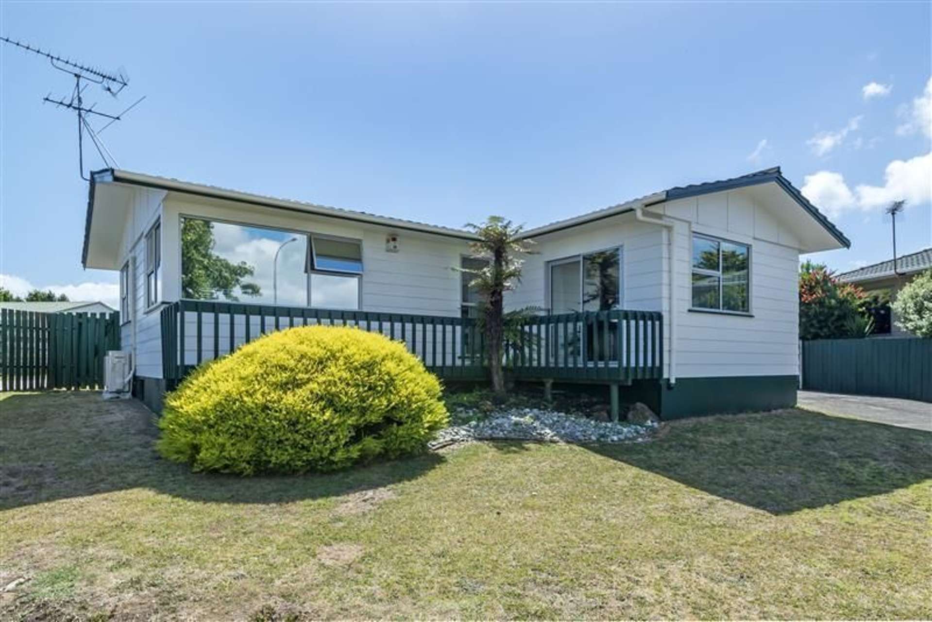 168 Cascades Road Pakuranga Heights_0