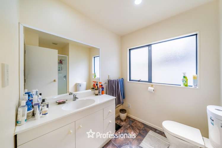 70 Redvers Drive Belmont_17