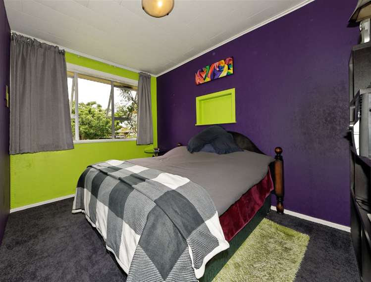 36 Buscomb Avenue Henderson_11