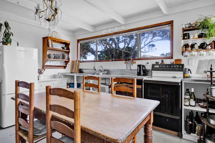 207 Egmont Street Patea_12