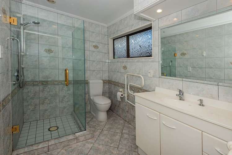 230 Fairway Drive Kamo_6