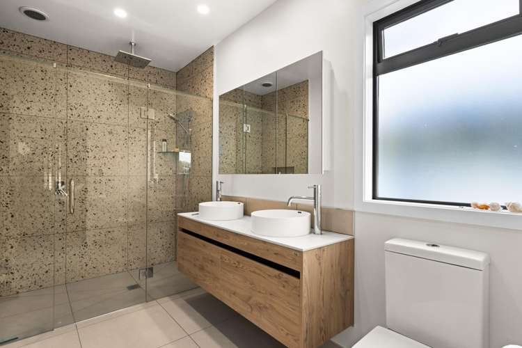2 Willowbrook Place Clive_12