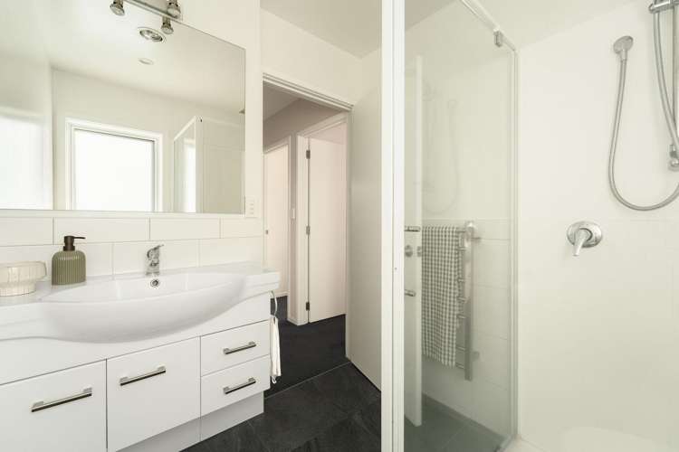5a Spur Avenue Mount Maunganui_11