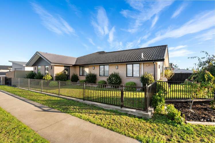 16 Spitfire Drive Burleigh_15