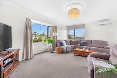 227 Fairway Drive_2