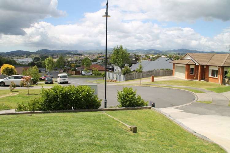 11 Dumfries Place Pyes Pa_18