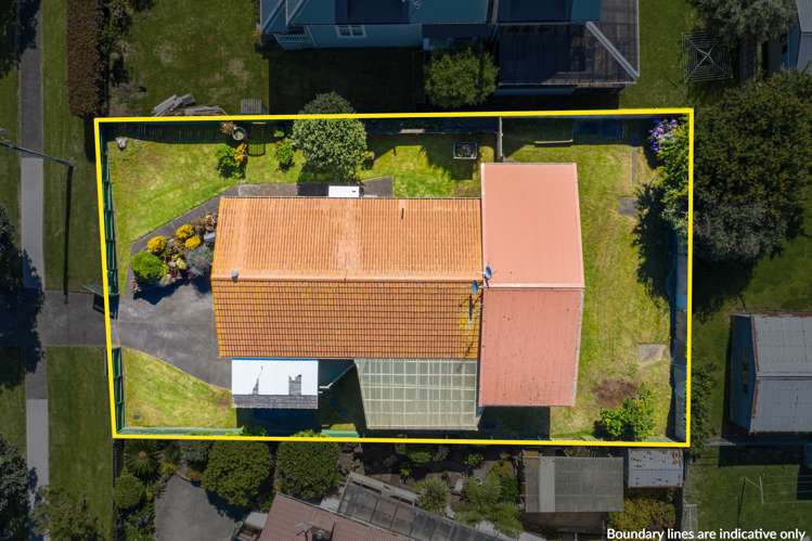 10 Matapouri Road Mangere Bridge_17