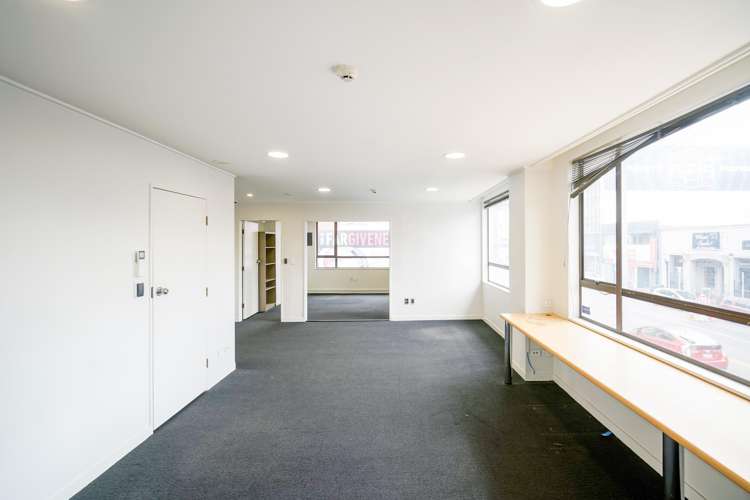 149-151 Thorndon Quay Pipitea_15