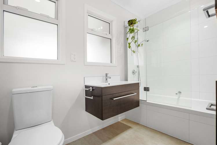 260 Mangorei Road Merrilands_13