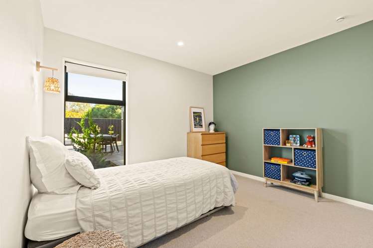 32 Walter Case Drive Harewood_19