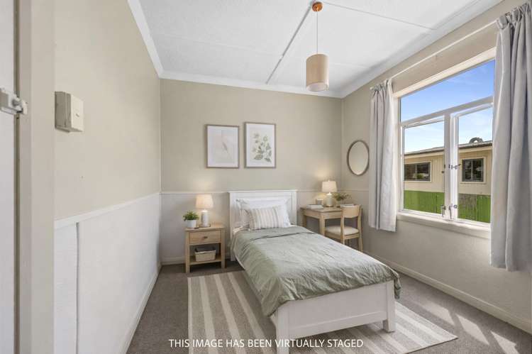 1106 Karamu Road North Mayfair_4