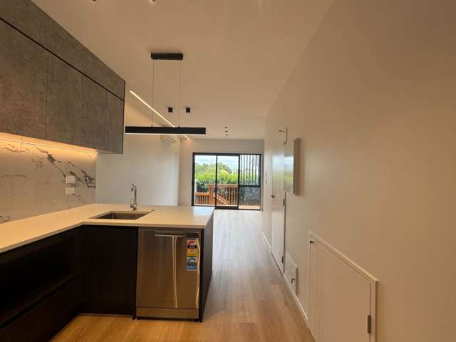 5/7 Brookfield Road Te Atatu Peninsula_3