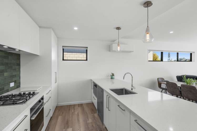 6 Lussa Close Yaldhurst_7