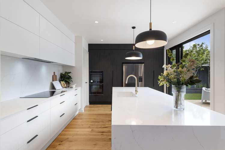 29a Merani Street Narrow Neck_9