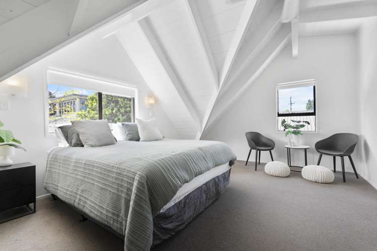 58B Aeroview Drive Beach Haven_12