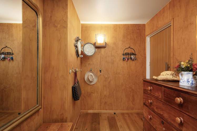 286 Delta Lake Heights Renwick_11