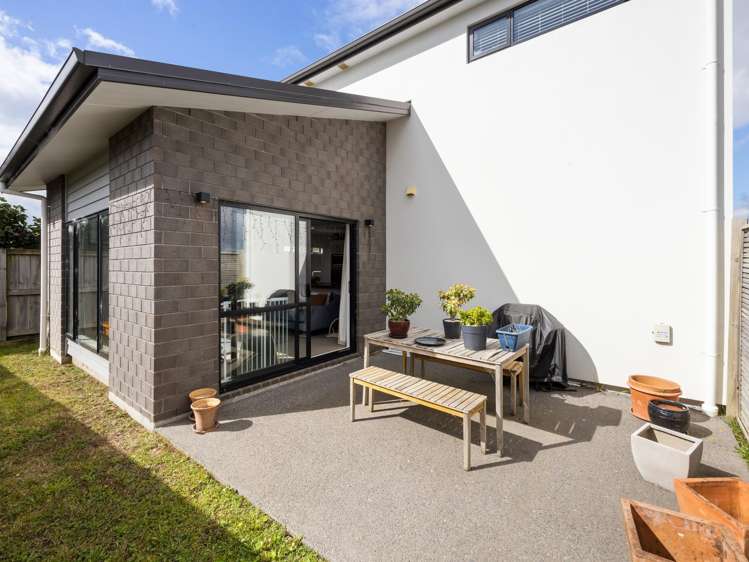 2/22 Iwi Road Baverstock_14