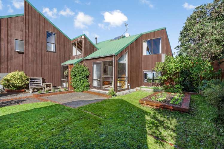 38 Stanhope Grove Korokoro_14