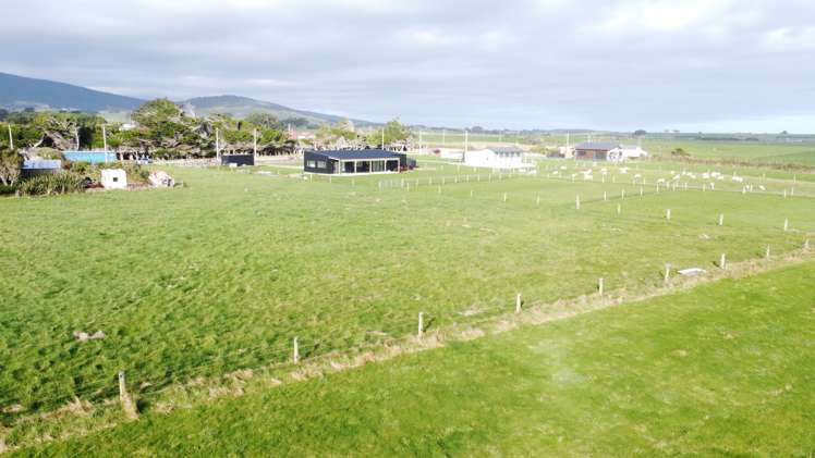 13 Surrey Street Orepuki_10