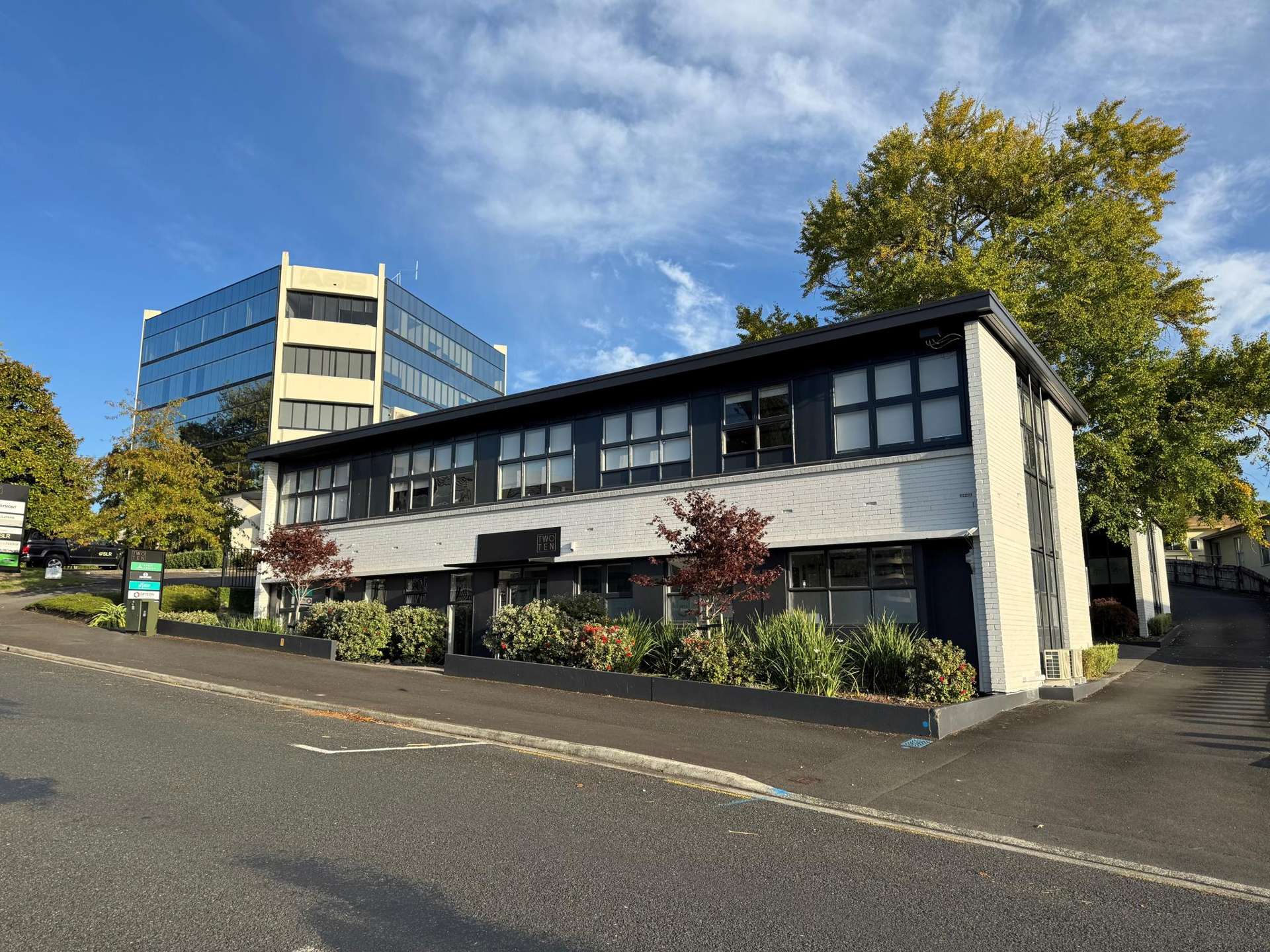 2/210 Collingwood Street Hamilton Central_0