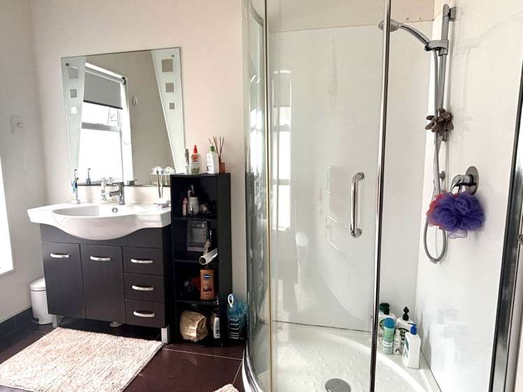 2/103 Glengarry Road Glen Eden_6