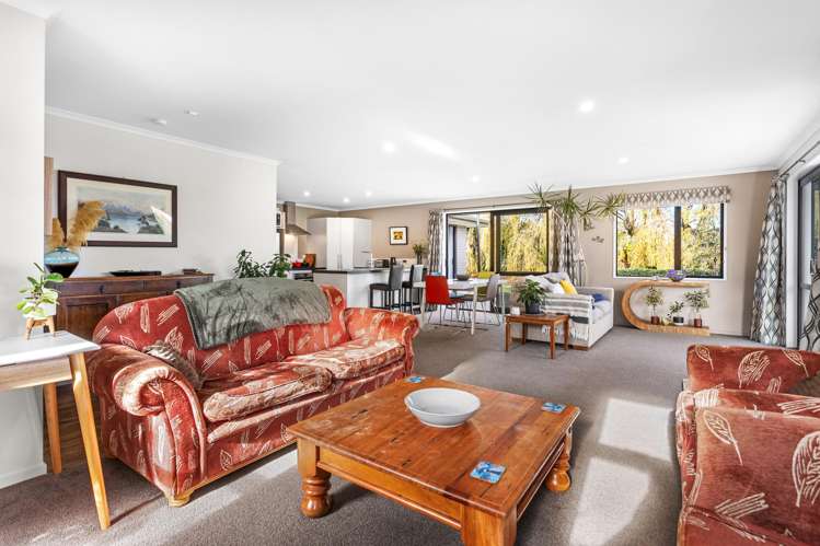 3/15 Thornton Close_3