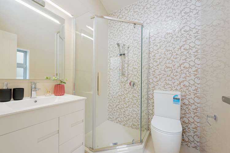 61A Simpson Road Ranui_18